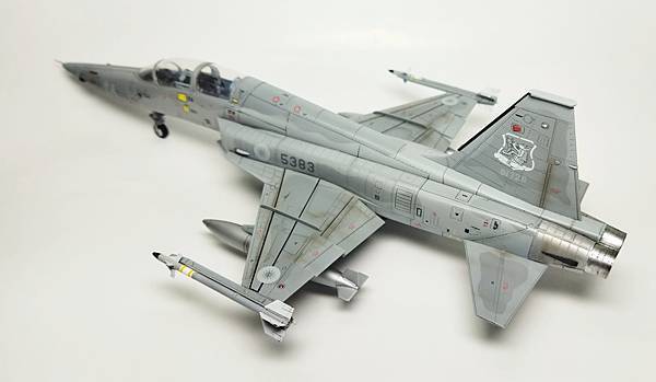 AFV 1/48 F-5F Tiger ll 中正號戰鬥機 