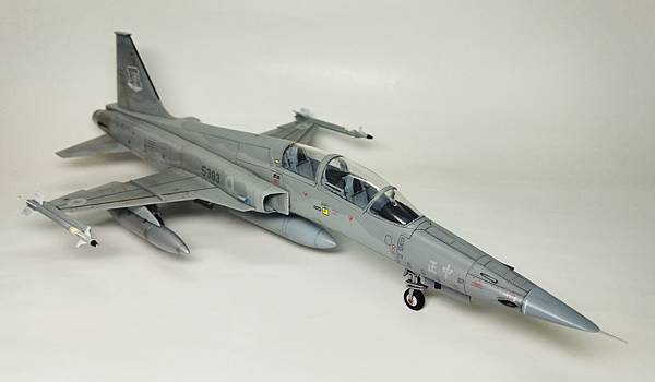 AFV 1/48 F-5F Tiger ll 中正號戰鬥機 