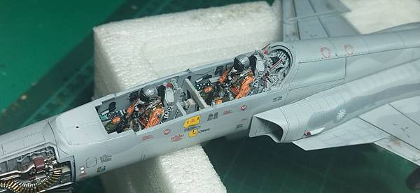 AFV 1/48 F-5F Tiger ll 中正號戰鬥機 