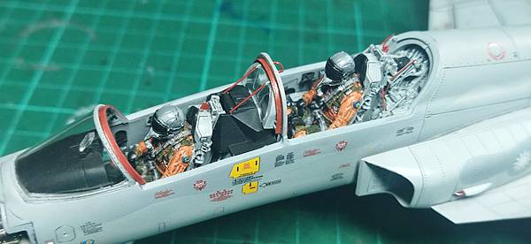 AFV 1/48 F-5F Tiger ll 中正號戰鬥機 