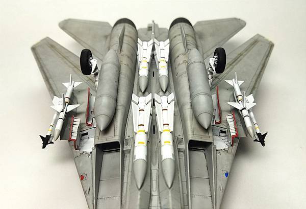 Academy 愛德美 1/72 F-14A TOP GUN