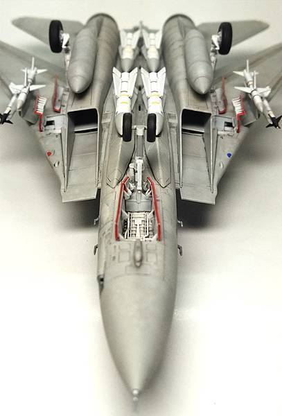 Academy 愛德美 1/72 F-14A TOP GUN