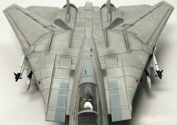 Academy 愛德美 1/72 F-14A TOP GUN