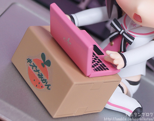 【手办】嗨多磨!【世界首位人工智障】「黏土人绊爱」3月16日(五)预购开跑 模玩萌物 |趣动漫 【手办】嗨多磨!【世界首位人工智障】「黏土人绊爱」3月16日(五)预购开跑- 趣动漫