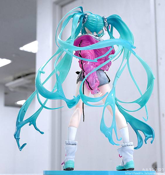 初音未來 with SOLWA12.jpg