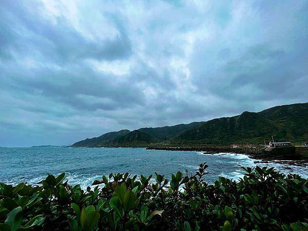 【基隆掀風潮旅遊】情人湖公園、湖海灣、和平島地質公園、諸聖教