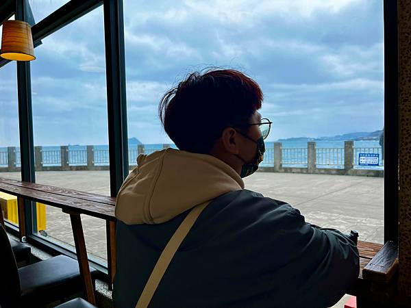 【基隆掀風潮旅遊】情人湖公園、湖海灣、和平島地質公園、諸聖教