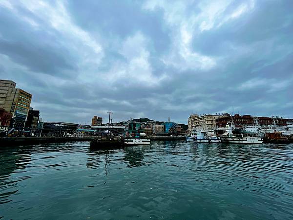 【基隆掀風潮旅遊】情人湖公園、湖海灣、和平島地質公園、諸聖教 【基隆掀風潮旅遊】情人湖公園、湖海灣、和平島地質公園、諸聖教