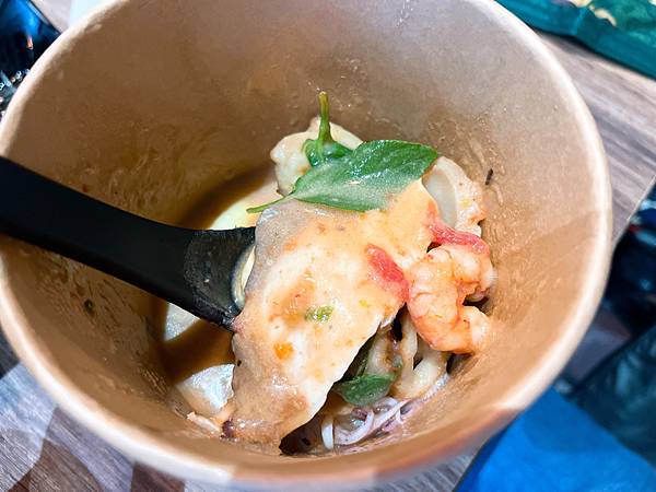 【基隆掀風潮旅遊】情人湖公園、湖海灣、和平島地質公園、諸聖教