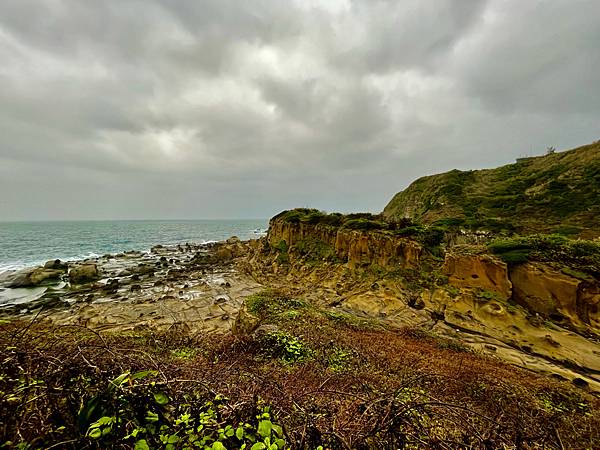 【基隆掀風潮旅遊】情人湖公園、湖海灣、和平島地質公園、諸聖教