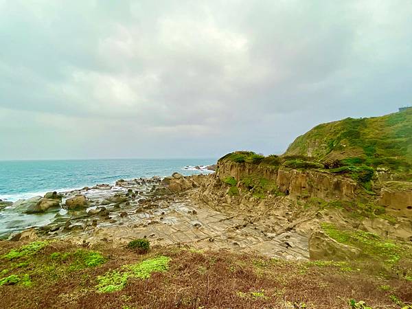 【基隆掀風潮旅遊】情人湖公園、湖海灣、和平島地質公園、諸聖教