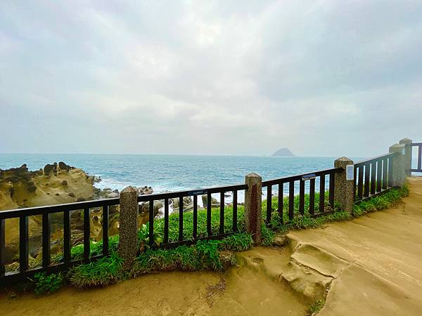 【基隆掀風潮旅遊】情人湖公園、湖海灣、和平島地質公園、諸聖教