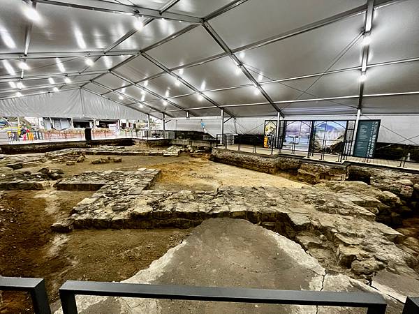 【基隆掀風潮旅遊】情人湖公園、湖海灣、和平島地質公園、諸聖教