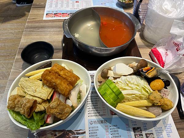 【新北中和餐廳】食尚吃到飽涮涮鍋(中和員山店)-299元起菜