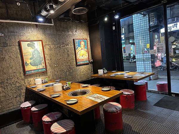 【新北中和燒肉】米炭火燒肉小酒館(中和店)-燒肉、串燒一次滿