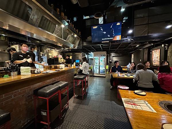 【新北中和燒肉】米炭火燒肉小酒館(中和店)-燒肉、串燒一次滿