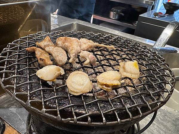 【新北中和燒肉】米炭火燒肉小酒館(中和店)-燒肉、串燒一次滿