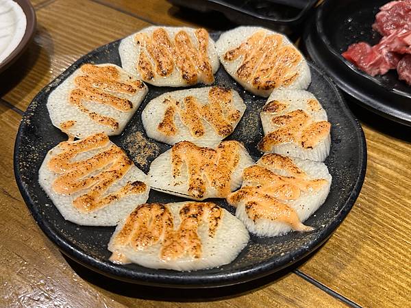 【新北中和燒肉】米炭火燒肉小酒館(中和店)-燒肉、串燒一次滿