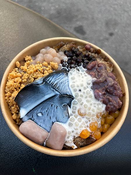 【澎湖美食】玉冠仙草冰、阿姨花枝丸、郵局蔥油餅、小萍的店小管