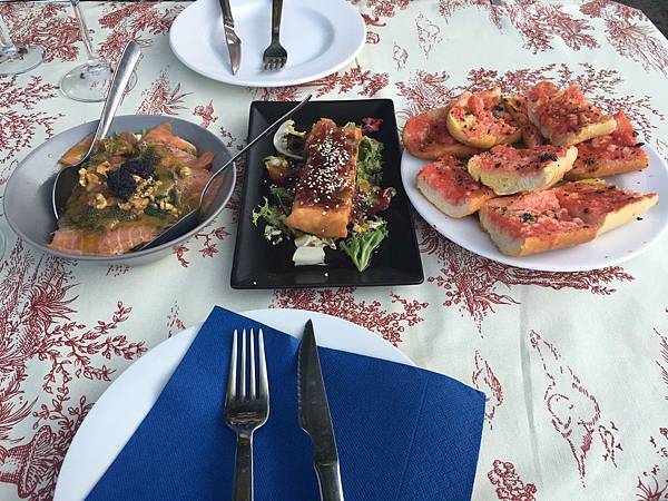 IMG_2034.jpg IMG_2034.jpg