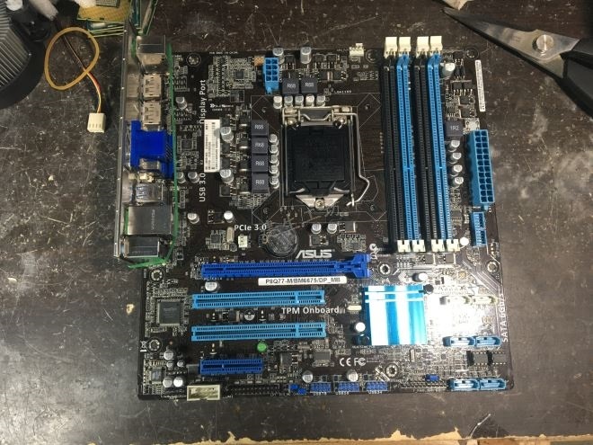 高雄 小港區 桂林 - 2手 ASUS 華碩 P8Q77-M