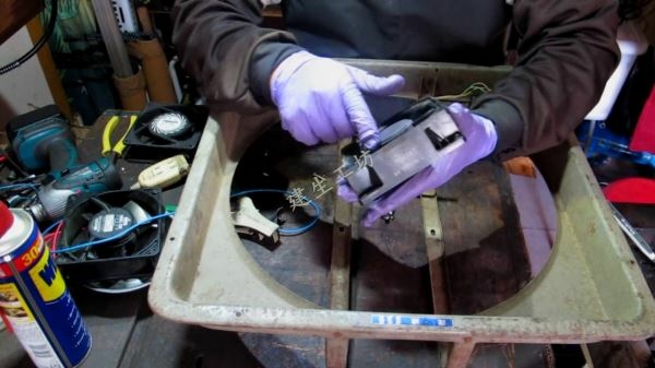 排煙扇 排煙器 電扇 測試 影片過程 Part 1。.mp4_000019819.jpg
