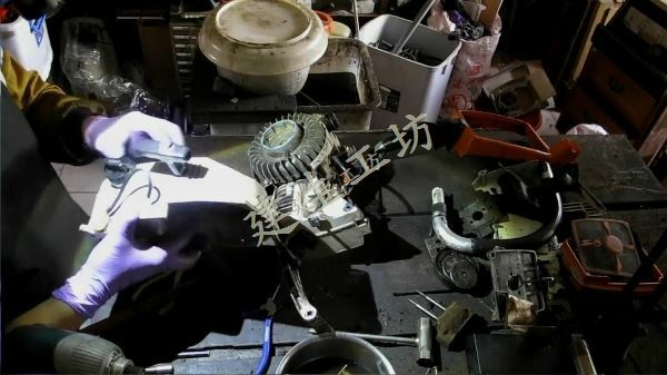 STIHL MS 041 鏈鋸機 機況檢視 影片過程 Part 1。[(007755)2017-12-04-22-07-10].JPG