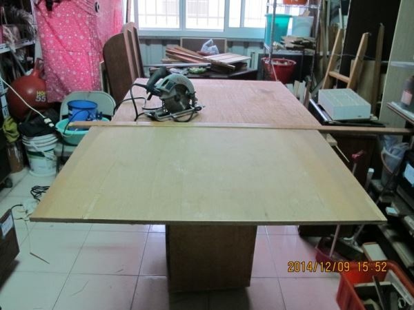 個人簡易工程-第50篇- 桌上型 輕便型 小型推鋸台 -製作