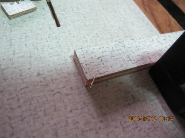 個人簡易工程-第50篇- 桌上型 輕便型 小型推鋸台 -製作