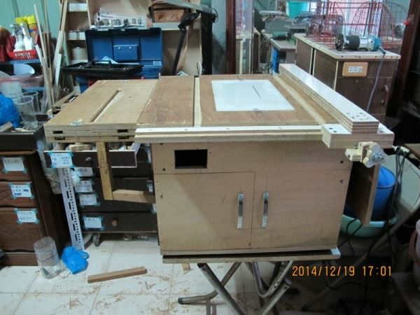 個人簡易工程-第50篇- 桌上型 輕便型 小型推鋸台 -製作