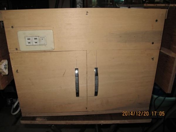 個人簡易工程-第50篇- 桌上型 輕便型 小型推鋸台 -製作
