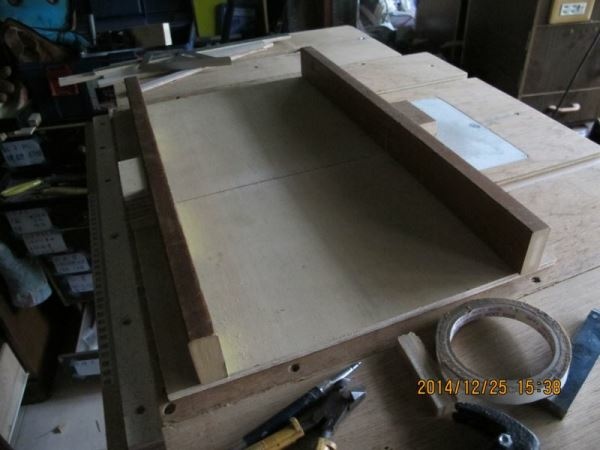 個人簡易工程-第50篇- 桌上型 輕便型 小型推鋸台 -製作