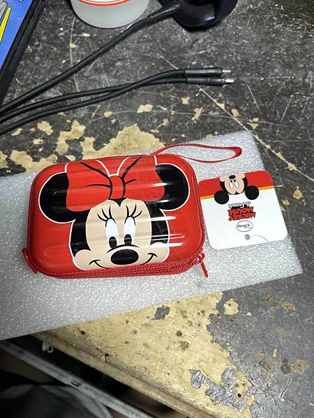 高雄 小港區 桂林 - 2手全新 DISNEY 迪士尼 硬殼 高雄 小港區 桂林 - 2手全新 DISNEY 迪士尼 硬殼