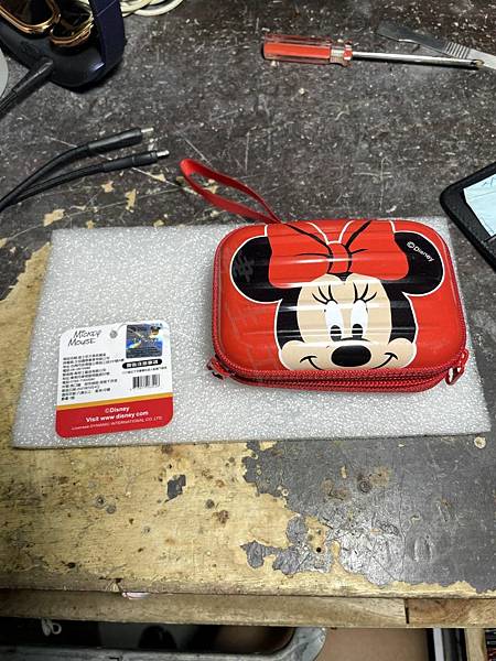 高雄 小港區 桂林 - 2手全新 DISNEY 迪士尼 硬殼 高雄 小港區 桂林 - 2手全新 DISNEY 迪士尼 硬殼