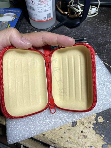 高雄 小港區 桂林 - 2手全新 DISNEY 迪士尼 硬殼 高雄 小港區 桂林 - 2手全新 DISNEY 迪士尼 硬殼