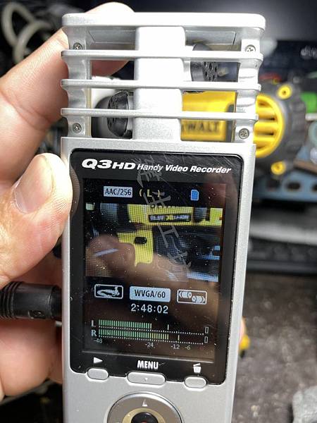 高雄 小港區 桂林 - 2手ZOOM Q3HD 2.4 吋 