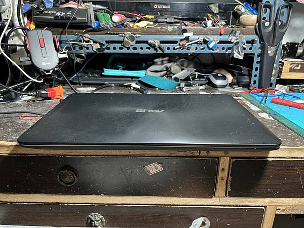 高雄 小港區 桂林 - 2手 ASUS 華碩 X555L 1 高雄 小港區 桂林 - 2手 ASUS 華碩 X555L 1