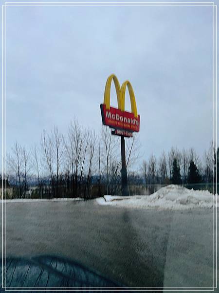 [食記] 阿拉斯加 麥當勞 期間限定McRib