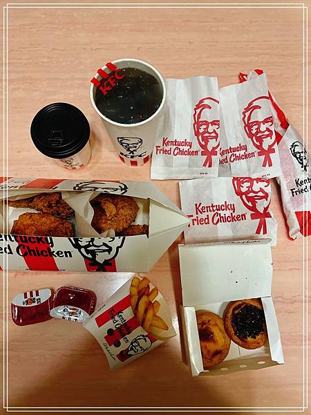 [食記] 肯德基 金沙起司炸雞/濃醇金燦可可蛋撻