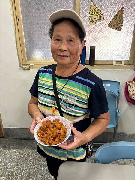 林新女:惜福金鑽鳳梨醬干