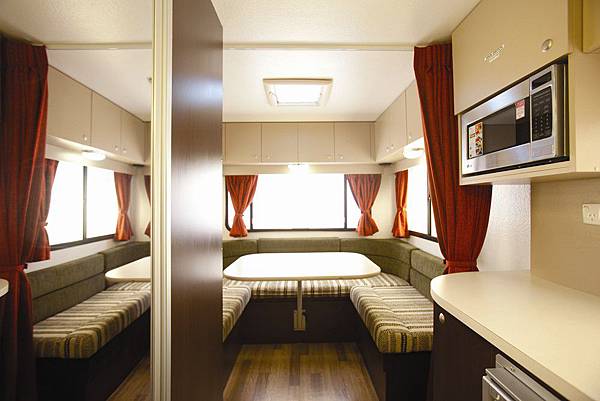 SRAU_Hercules-RV-Internal-3.jpg SRAU_Hercules-RV-Internal-3.jpg