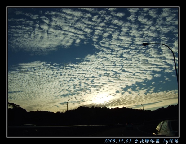 2早晨的雲彩.jpg