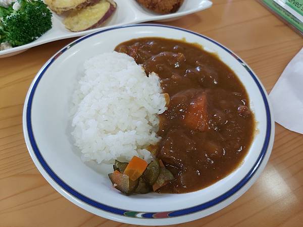 [食記] 日本鳥取 大国亭 在地食材吃到飽自助餐
