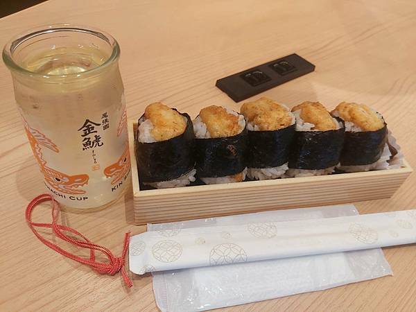 [食記] 名古屋 天むす緋毬 中部國際機場品嚐特產炸蝦飯糰