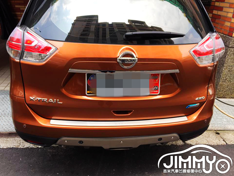 吉米汽車凹痕修復 Nissan X Trail 車門鈑金深凹處理汽車凹痕修復專家鶯歌微鈑金 吉米汽車鈑金凹痕修復中心 免鈑烤 免留車 微板金當日可交 車