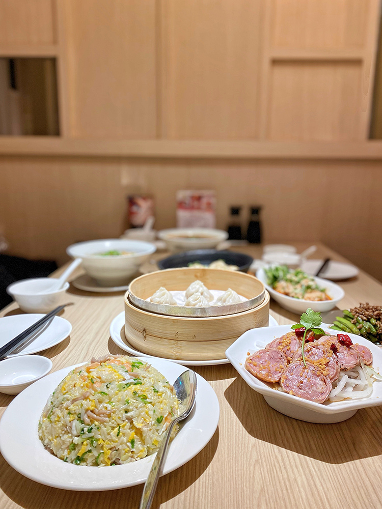 Fw: [食記] 新竹 漢來上海湯包 皮薄餡豐、噴汁生煎包