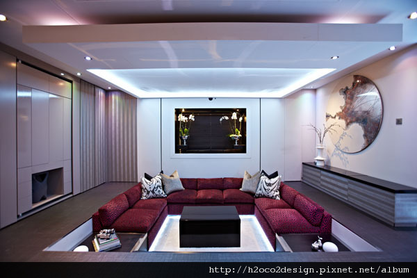 Yo-Home-sunken-living-room3