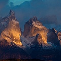 mountains-torres-del-paine_72958_990x742.jpg