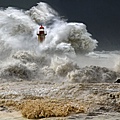 stormy-seas-portugal_73872_990x742.jpg