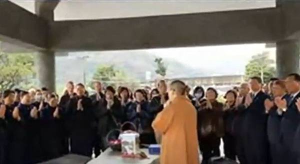 父親的身後事,從大體捐贈到植葬《植葬才真有入土為安》 父親的身後事,從大體捐贈到植葬《植葬才真有入土為安》